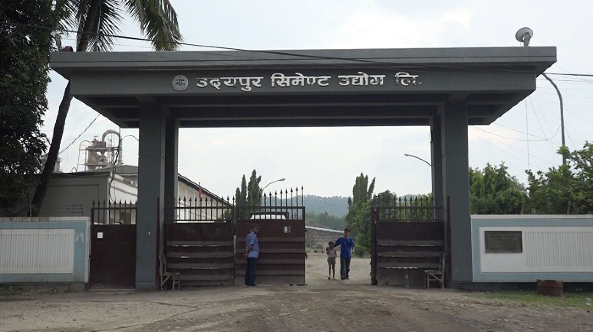 उदयपुर सिमेन्ट उद्योगको उत्पादन घट्दो, प्रधानमन्त्रीको अनुगमनले सुधारको अपेक्षामा स्थानीय 
